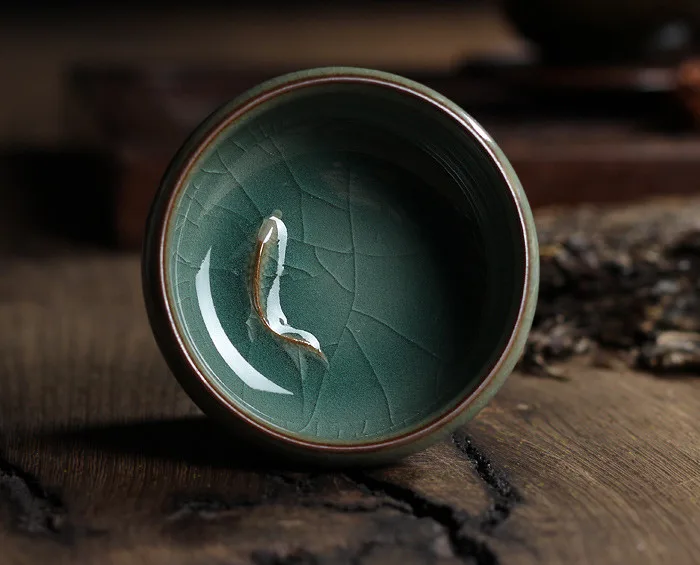 Celadon Crackle Glaze Tea Cup With Koi Fish
