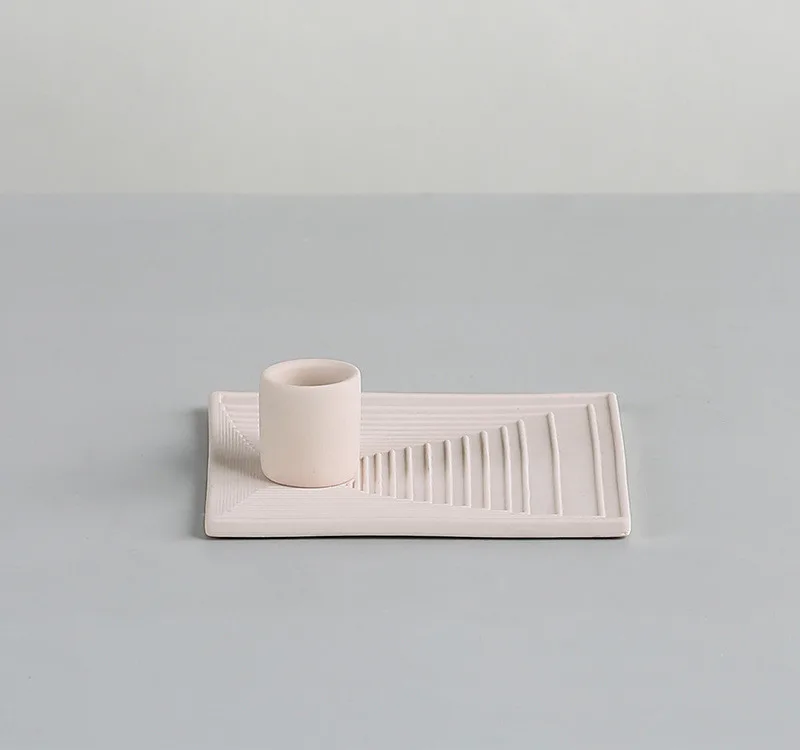 Square Porcelain Candle Plate With Line Pattern